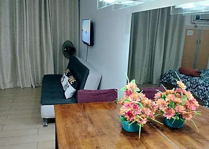 Condotel Pasay Newport 호텔 3*